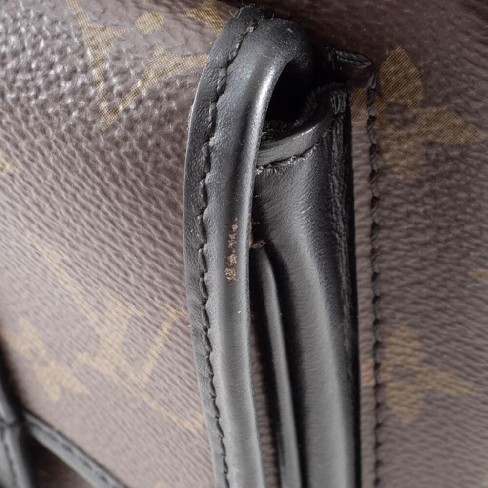 Louis Vuitton Shoulder Bags