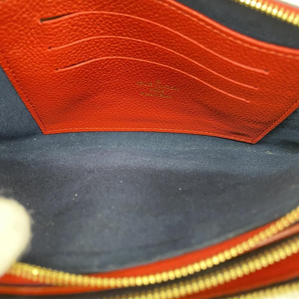 Louis Vuitton Shoulder Bags