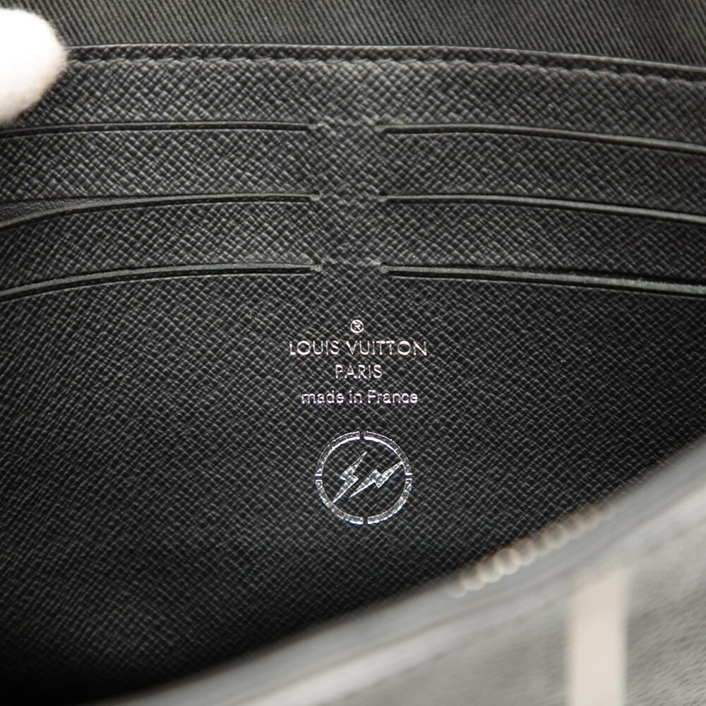 Louis Vuitton Pochette Homme