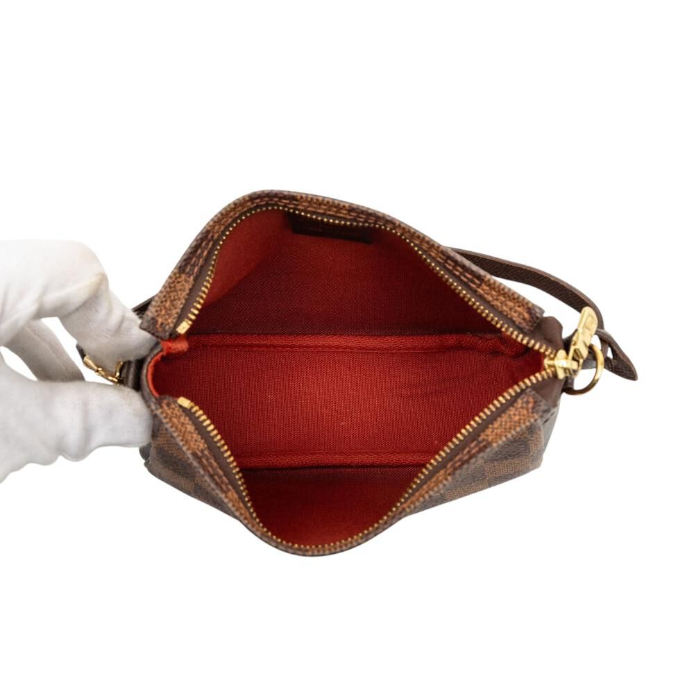 Louis Vuitton Shoulder Bags