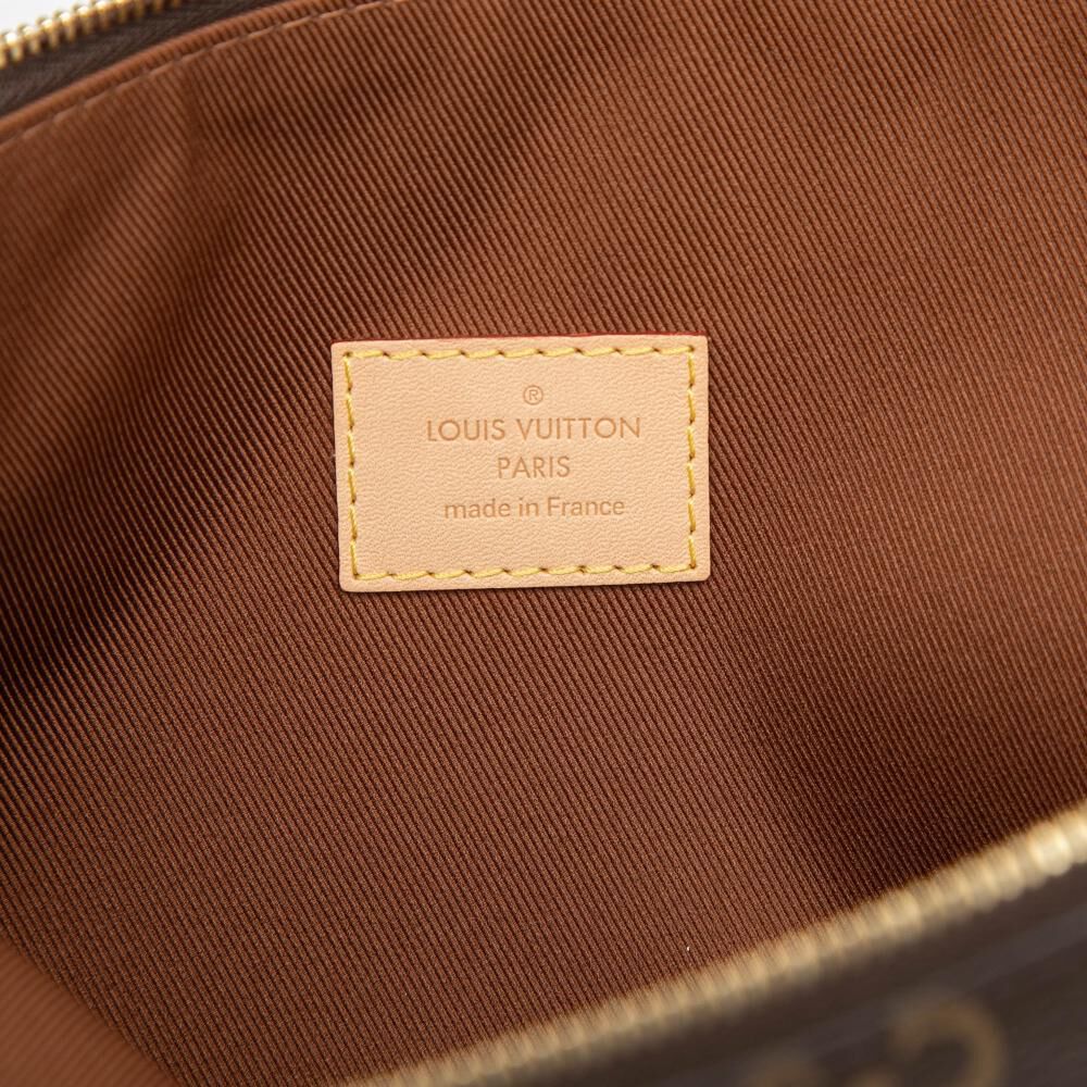 Louis Vuitton Clutch