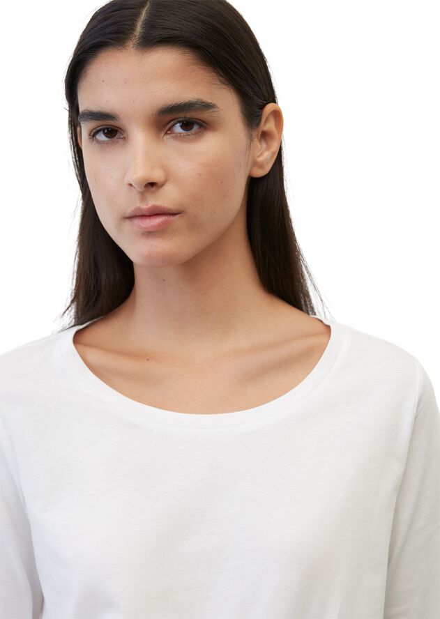 T-shirt, long sleeve, round neck