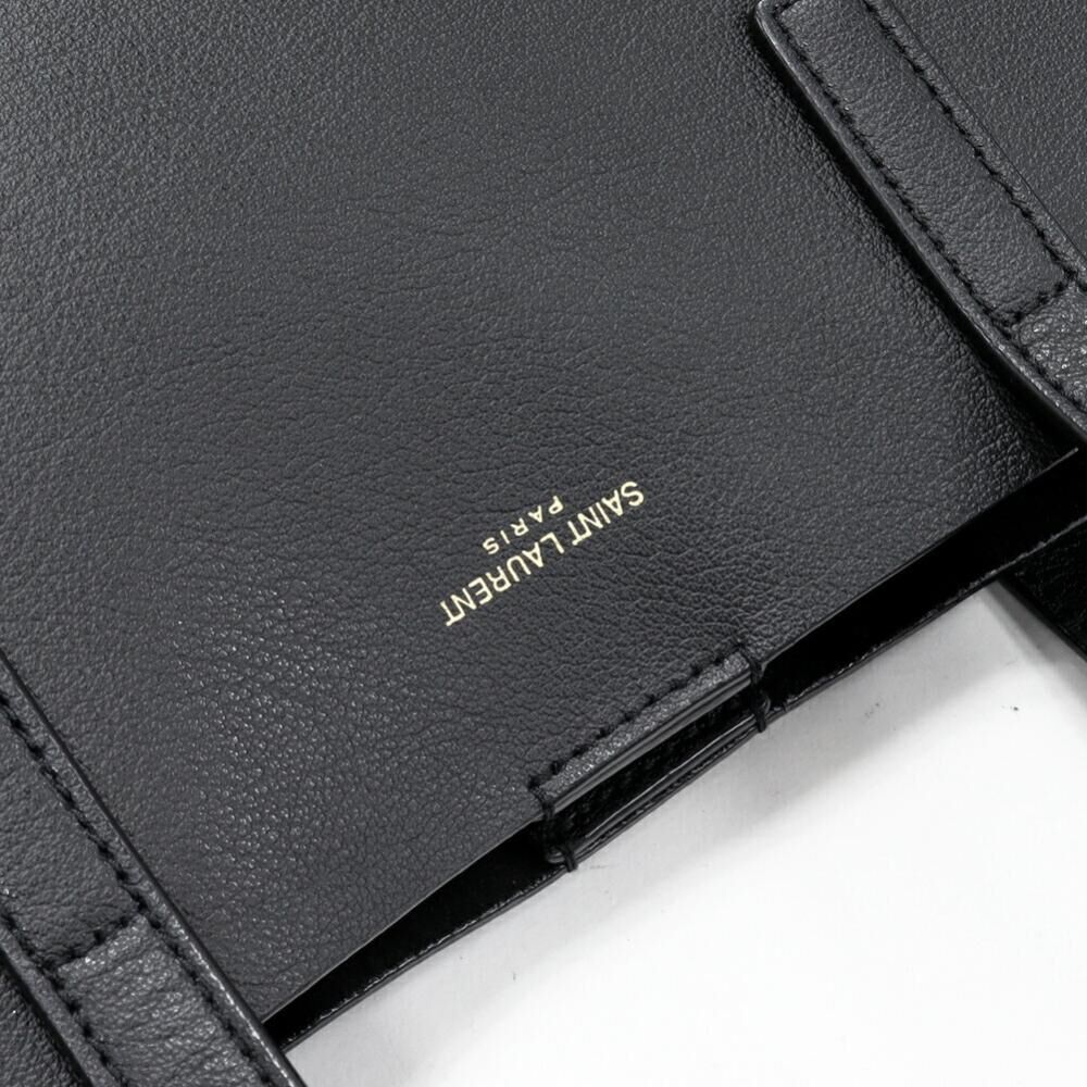 Yves Saint Laurent Shoulder Bag