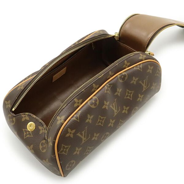 Louis Vuitton Pouch