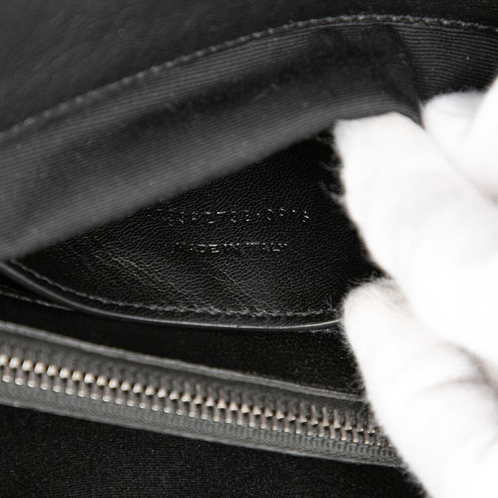 Yves Saint Laurent Handbag