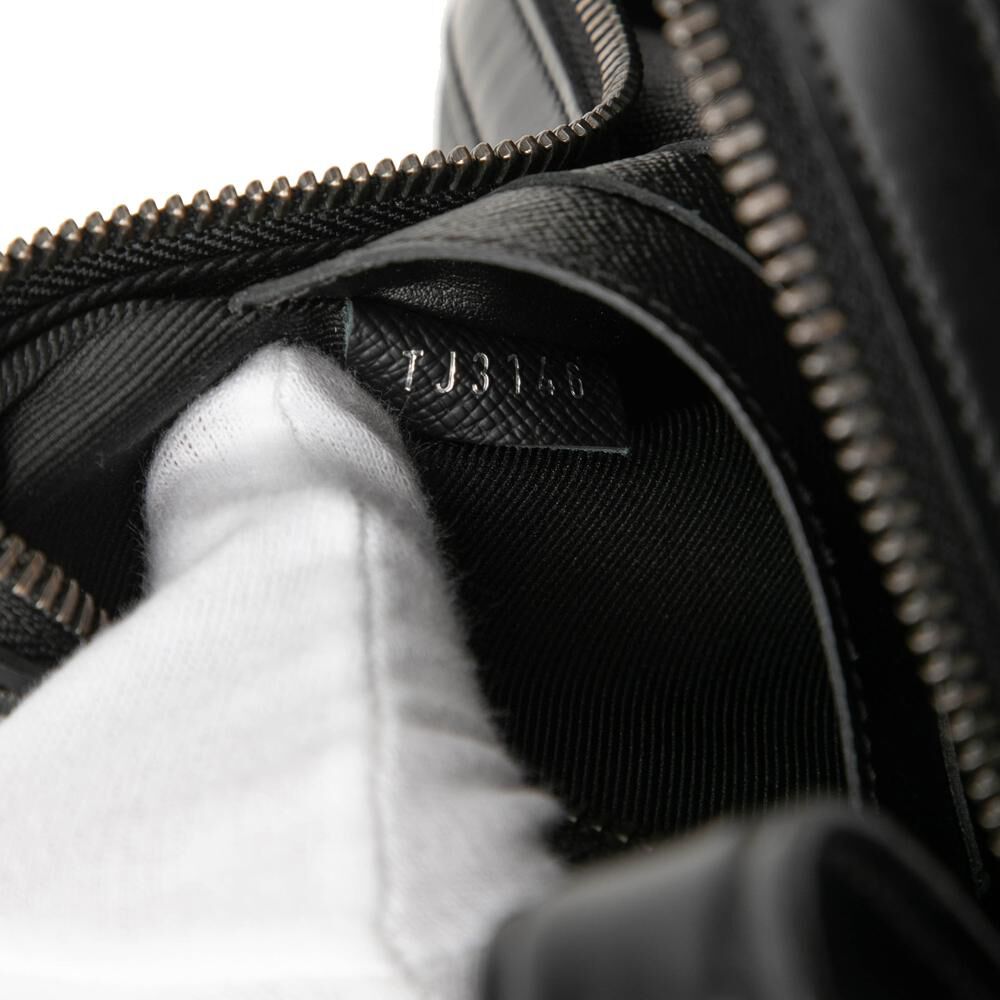 Louis Vuitton Clutch