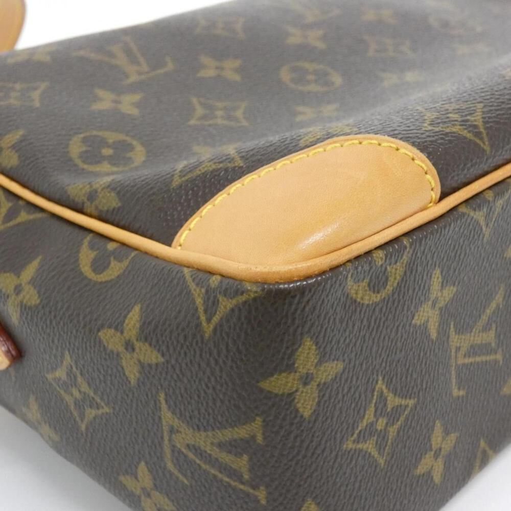 Louis Vuitton Shoulder Bags