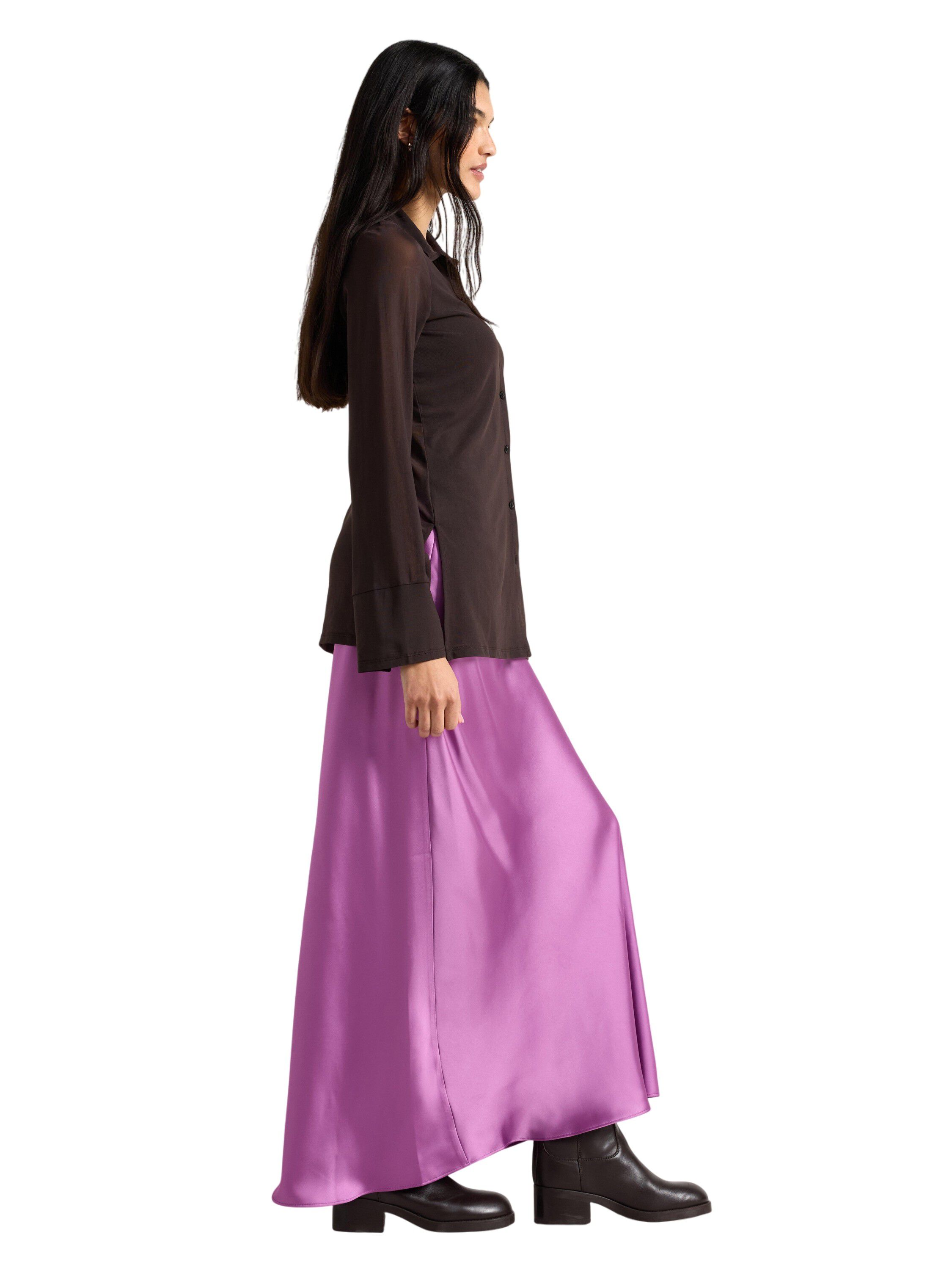 Sleek maxi skirt in satin with a co