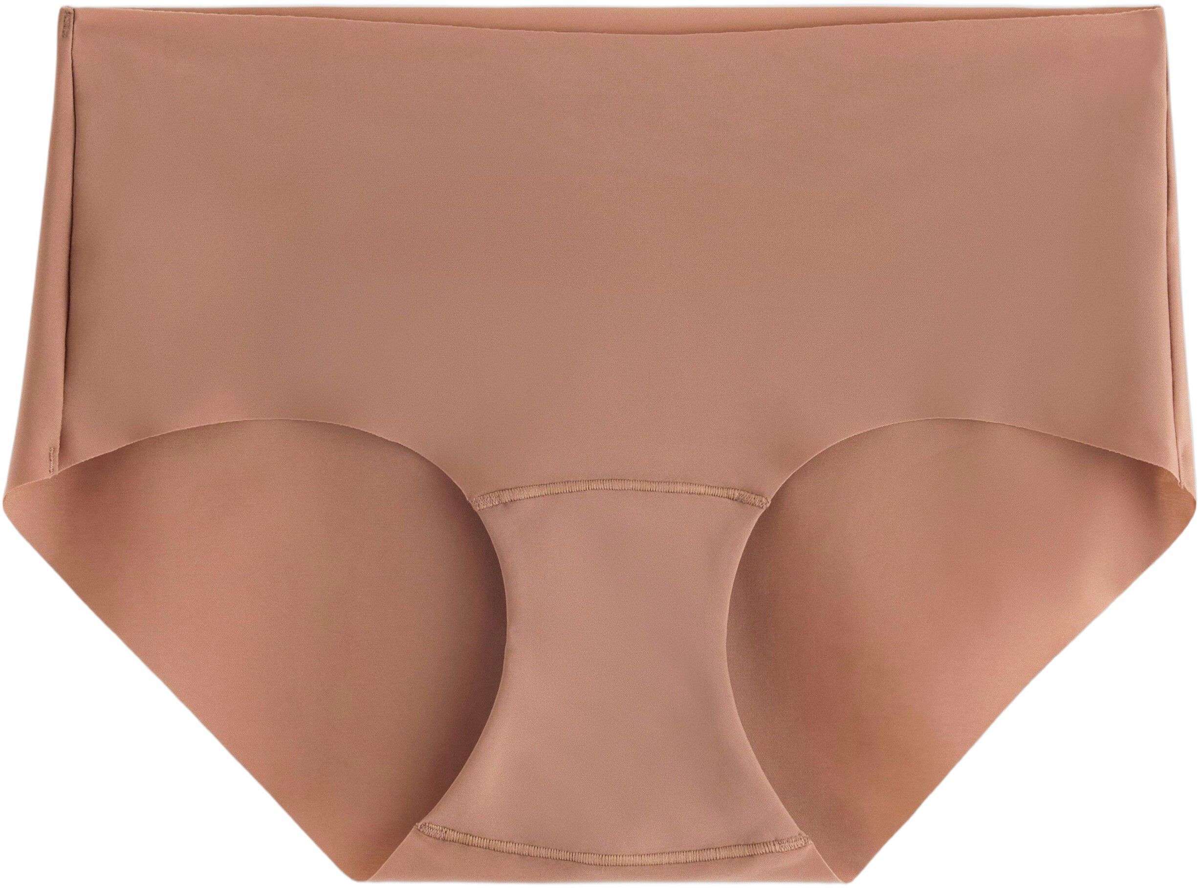 Bl&oslash;de, usynlige trusser i klassisk