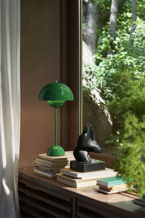 Flowerpot VP3, Table Lamp
