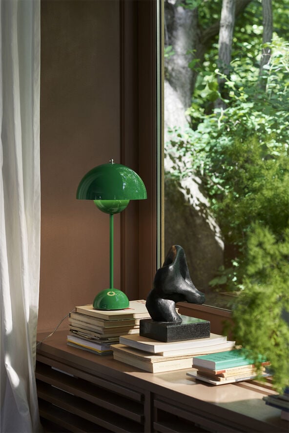 Flowerpot VP3, Table Lamp