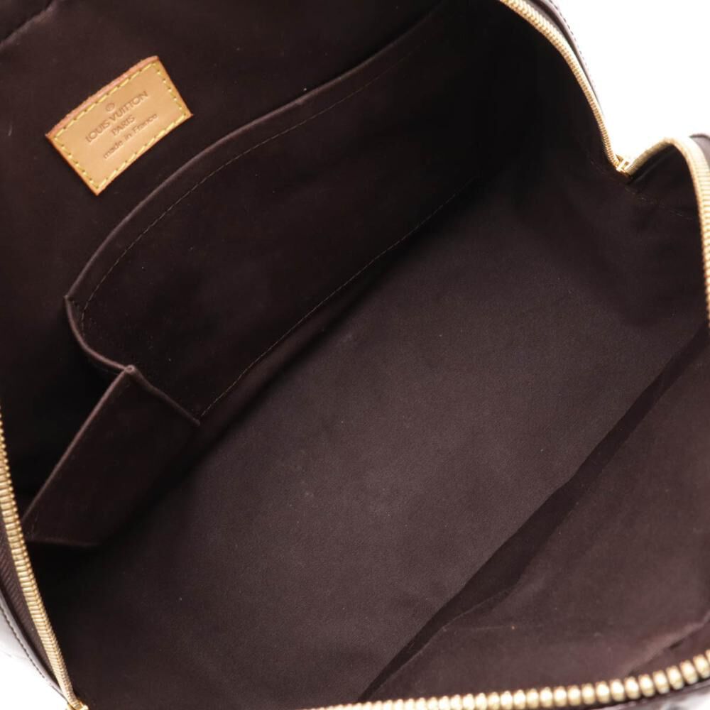 Louis Vuitton Summit Drive