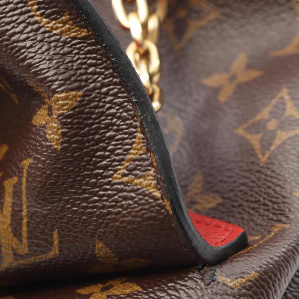 Louis Vuitton Shoulder Bags