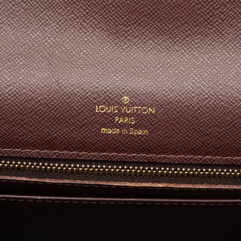 Louis Vuitton Clutch