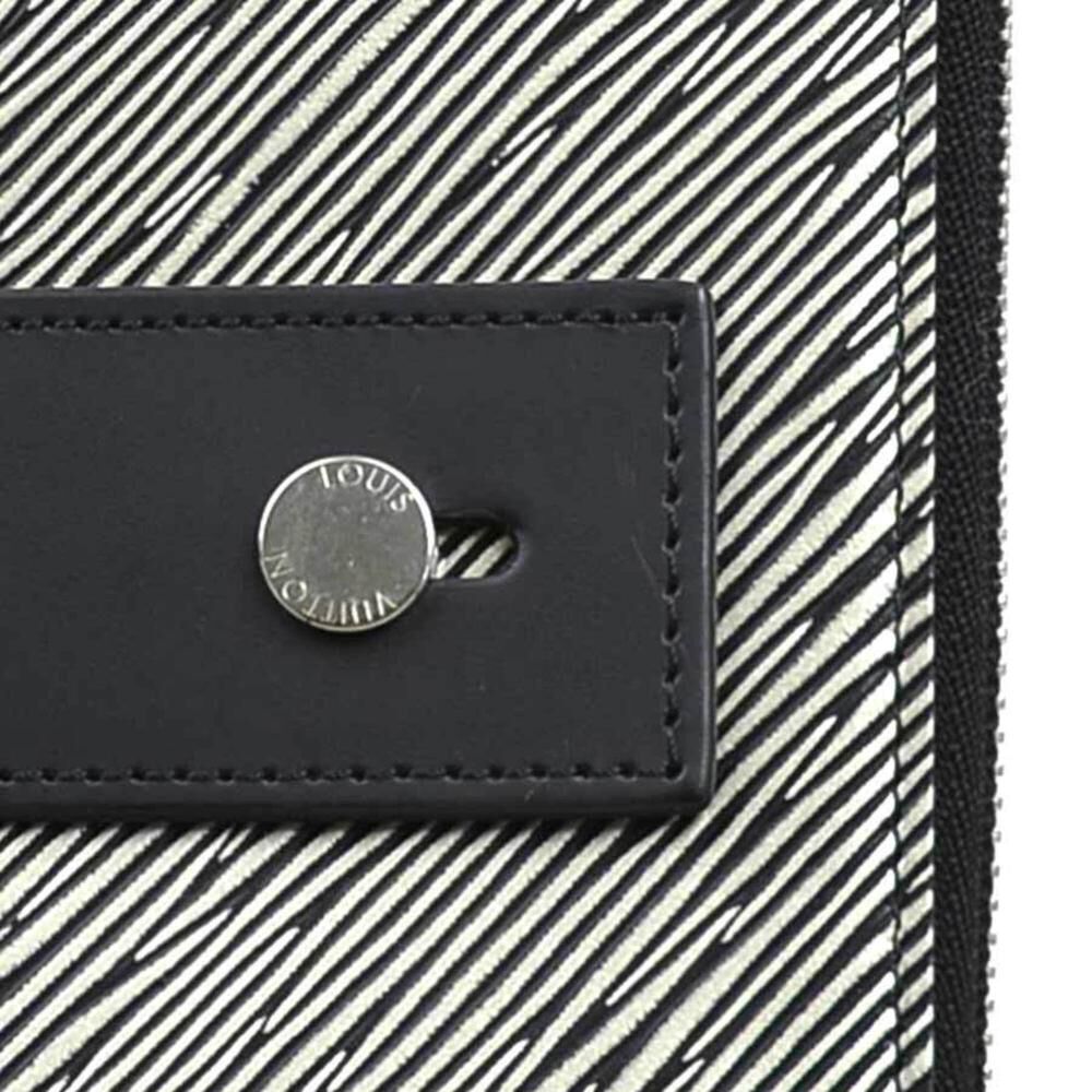 Louis Vuitton Clutch