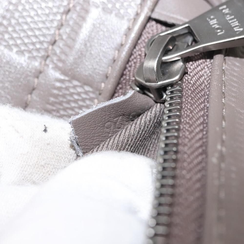 Louis Vuitton District