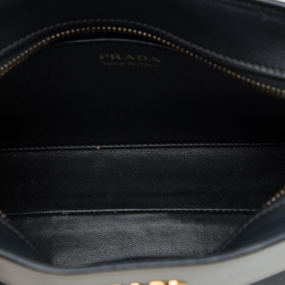 Prada Esplanade