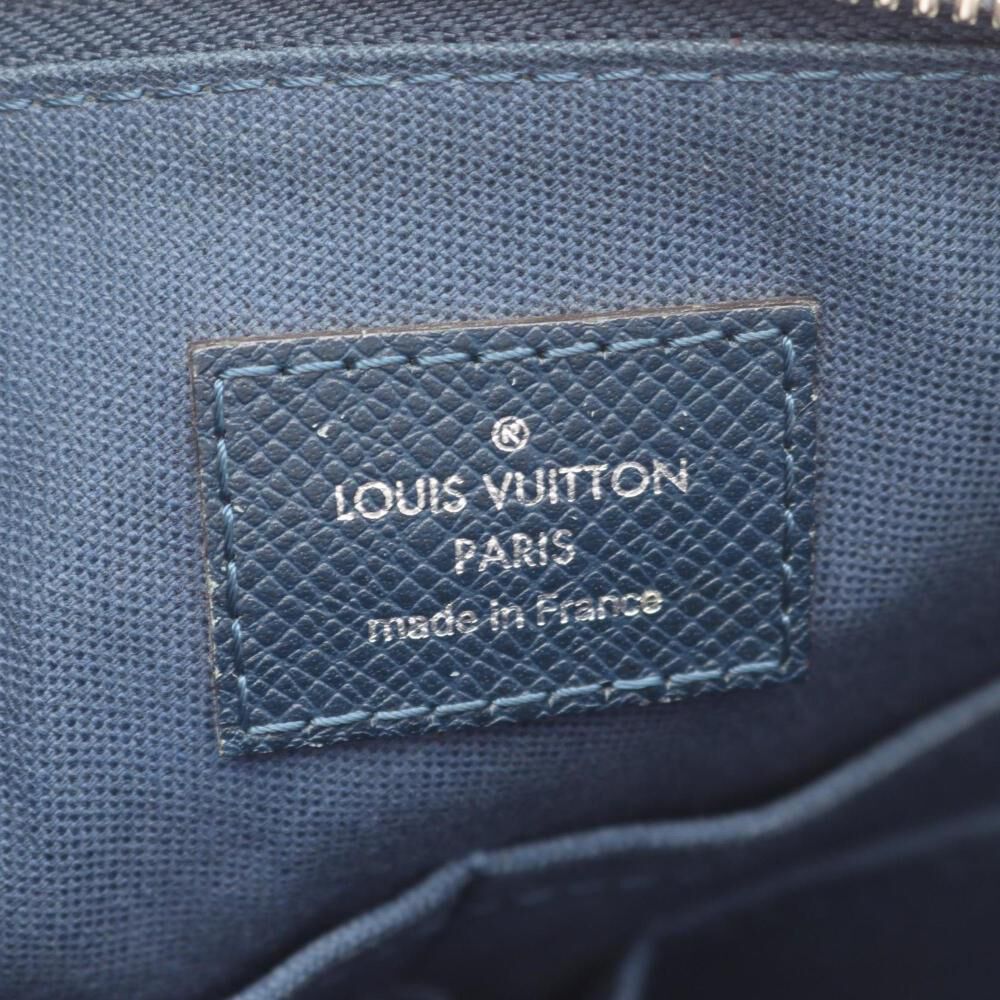 Louis Vuitton Messenger
