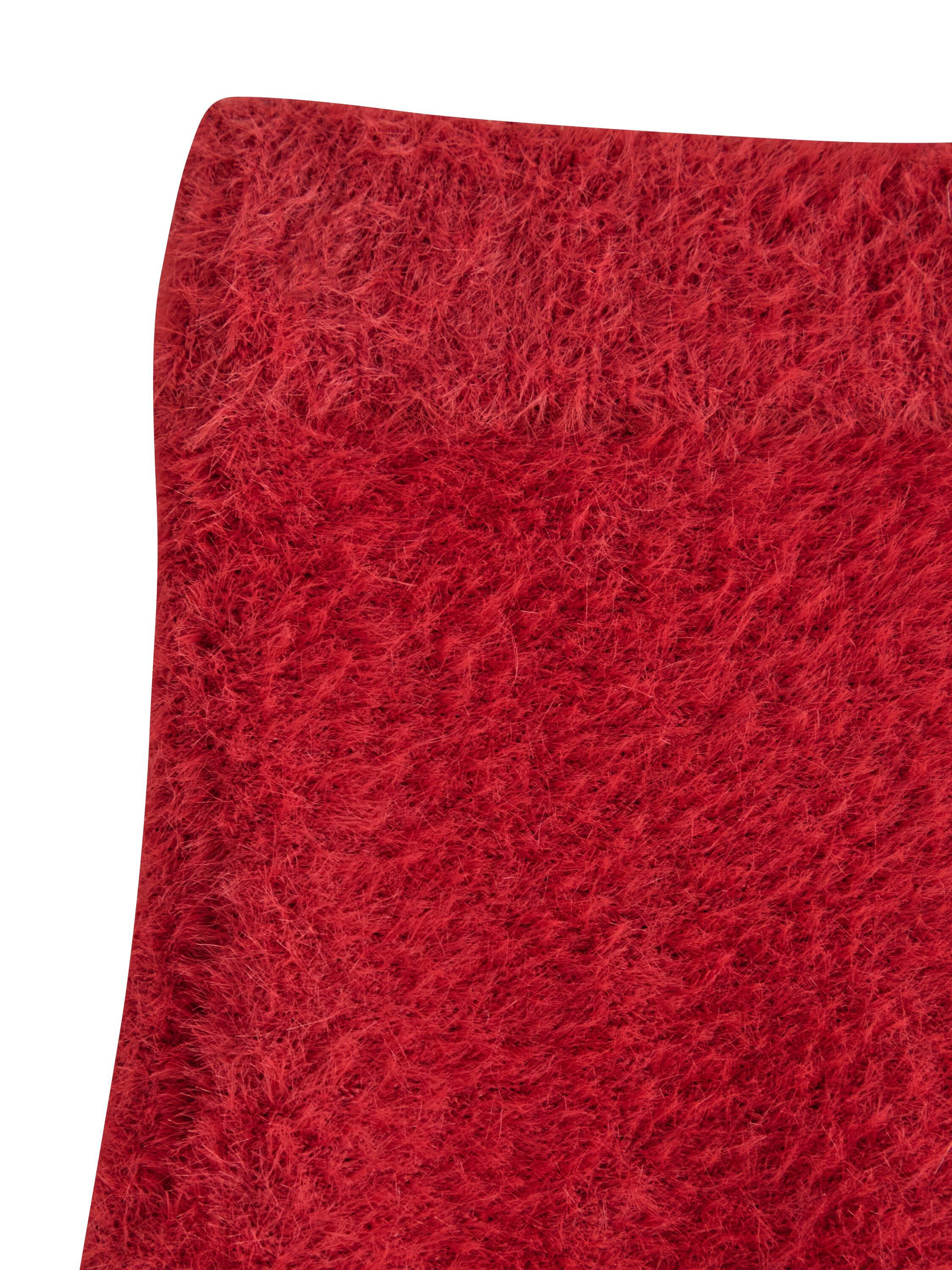 Mjukt utsv&auml;ngd kjol i fj&auml;dergarn.