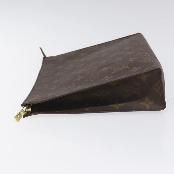 Louis Vuitton Poche Toilette