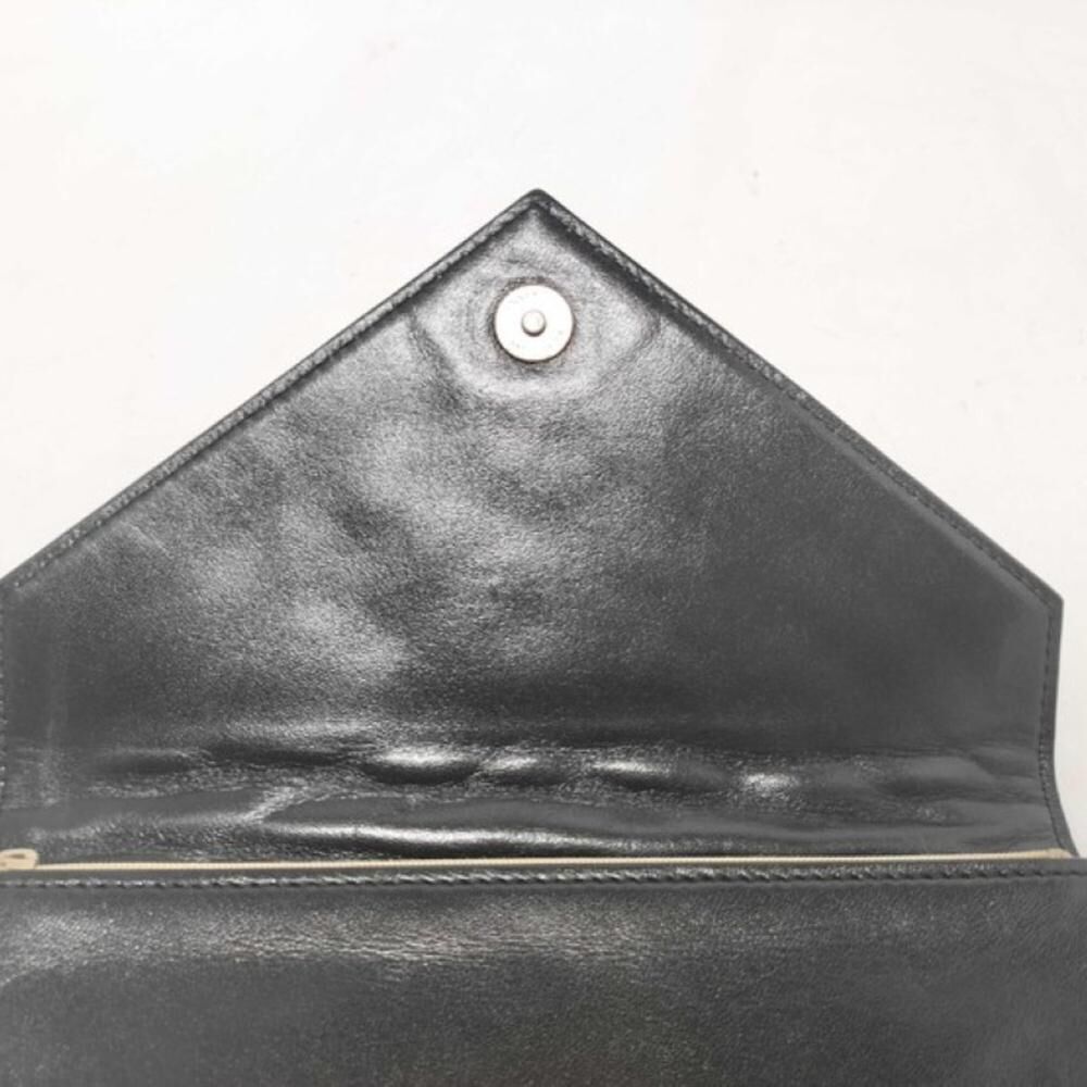 Yves Saint Laurent Clutch