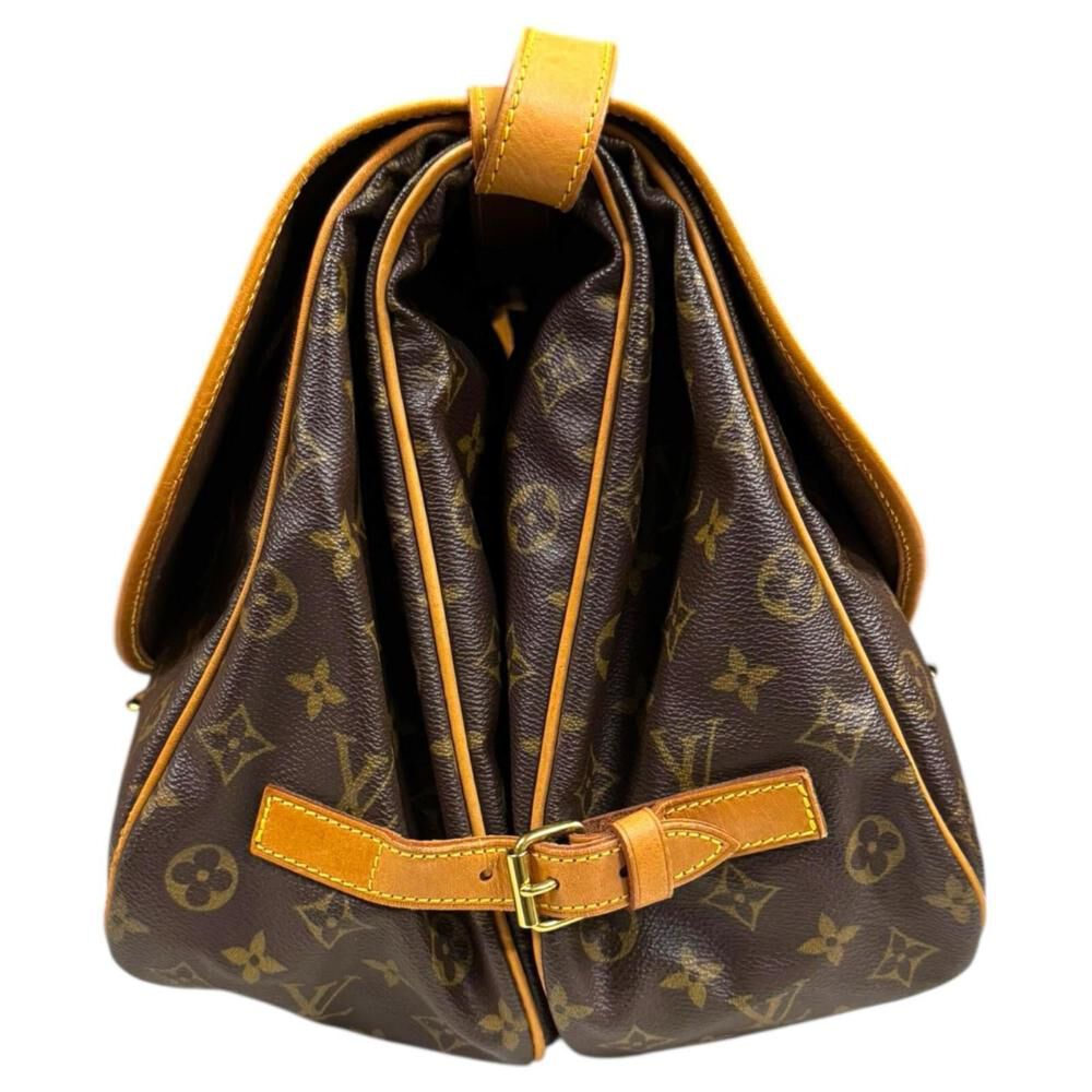 Louis Vuitton Saumur