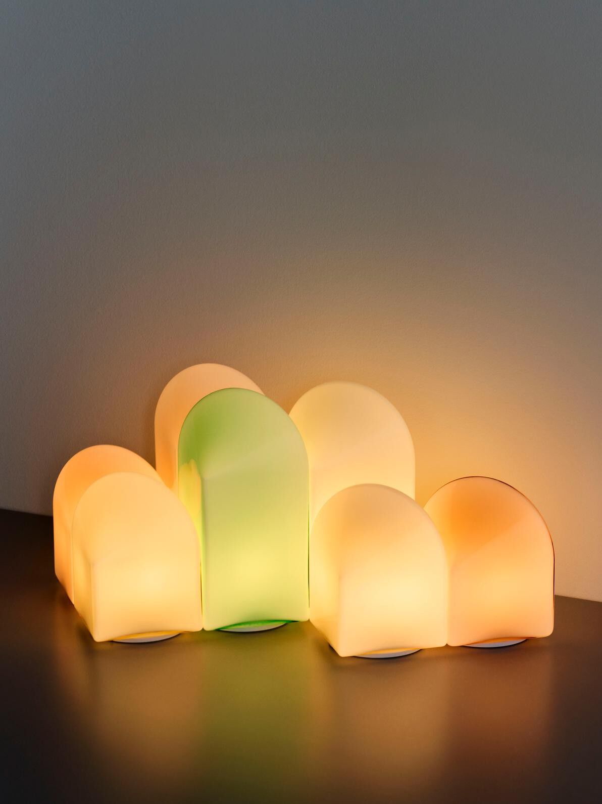 Parade Portable Lamp-240-Shell whit