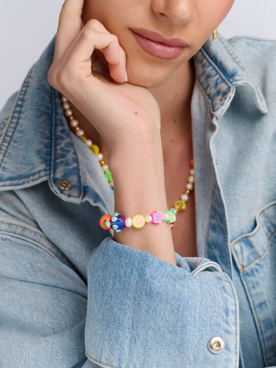 Women's Berry Pearl Bracelet with Assorted Beads