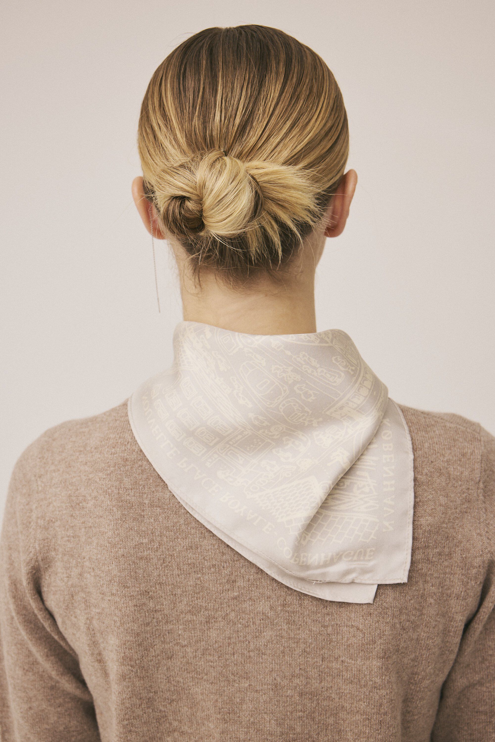 Magasin Iconic Scarf 53x53cm