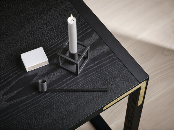 Kubus snuffer, Black