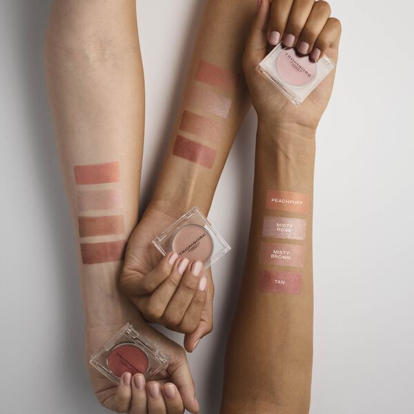 Creamy Lip Cheek Eye Powder