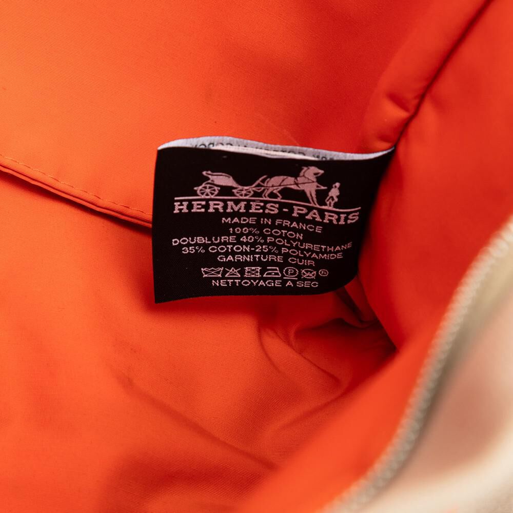 Herm&egrave;s Clutch