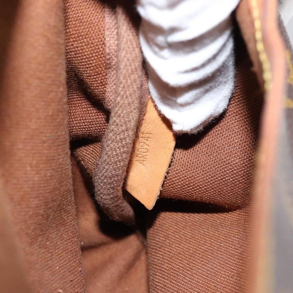 Louis Vuitton Saumur