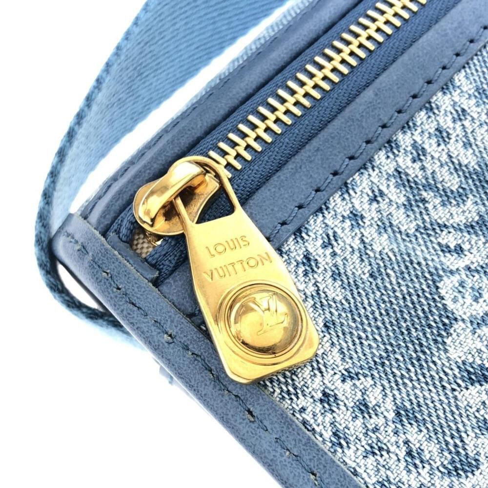 Louis Vuitton Shoulder Bags