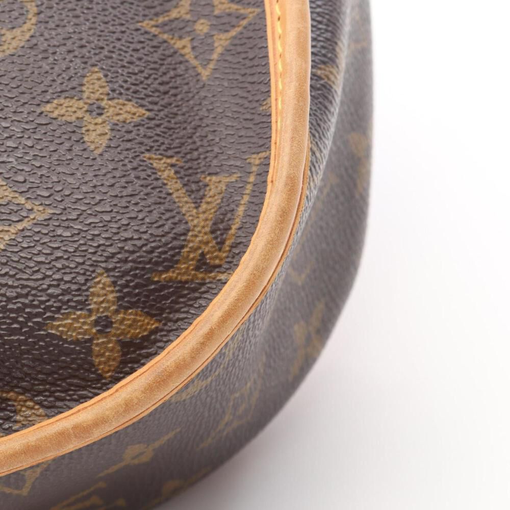 Louis Vuitton Menilmontant