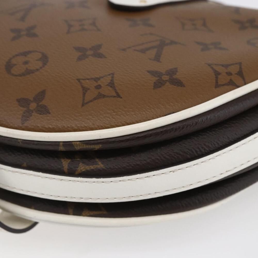 Louis Vuitton Chantilly