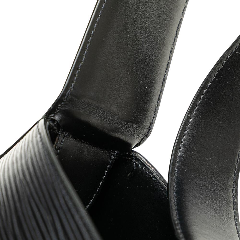 Louis Vuitton Reverie