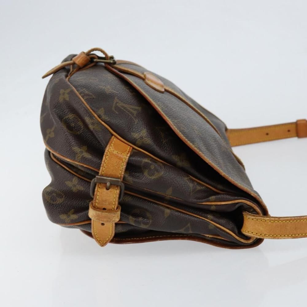 Louis Vuitton Saumur