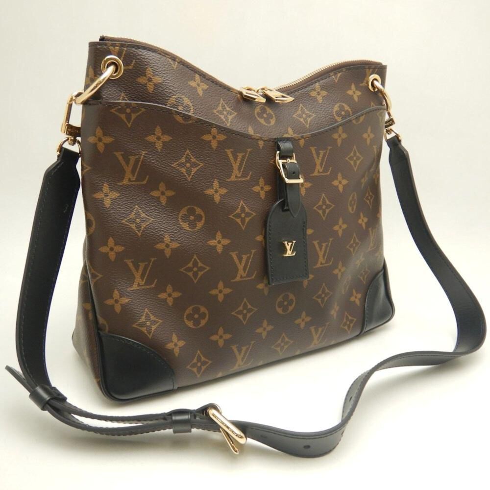 Louis Vuitton Shoulder Bags