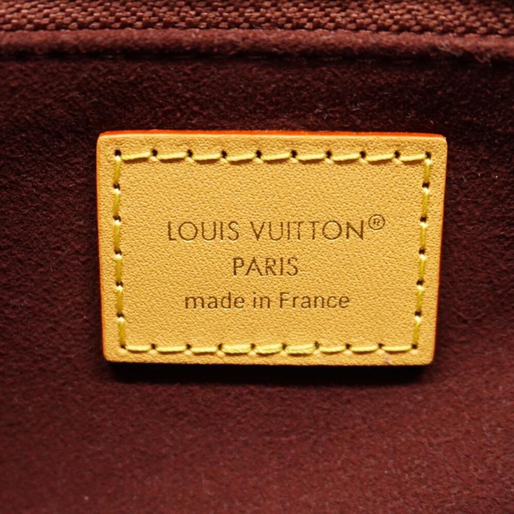 Louis Vuitton Shoulder Bags