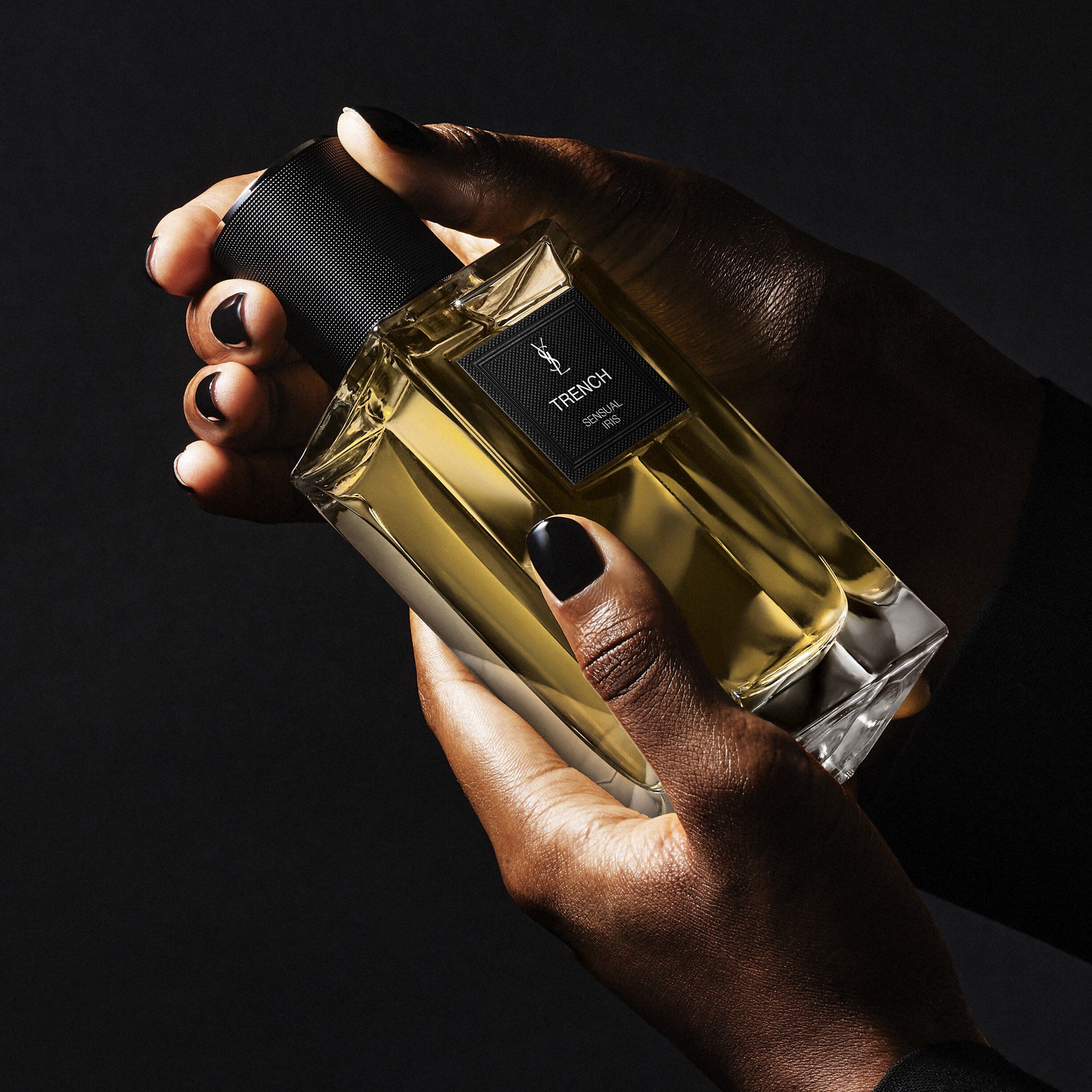 Le Vestiaire des Parfums Trench