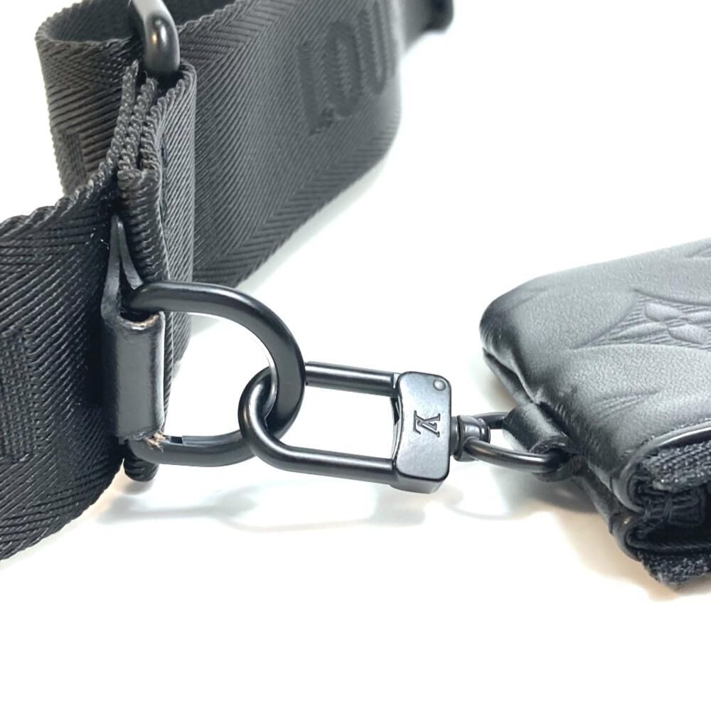 Louis Vuitton Messenger
