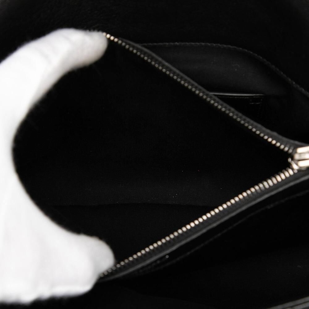 Yves Saint Laurent Handbag