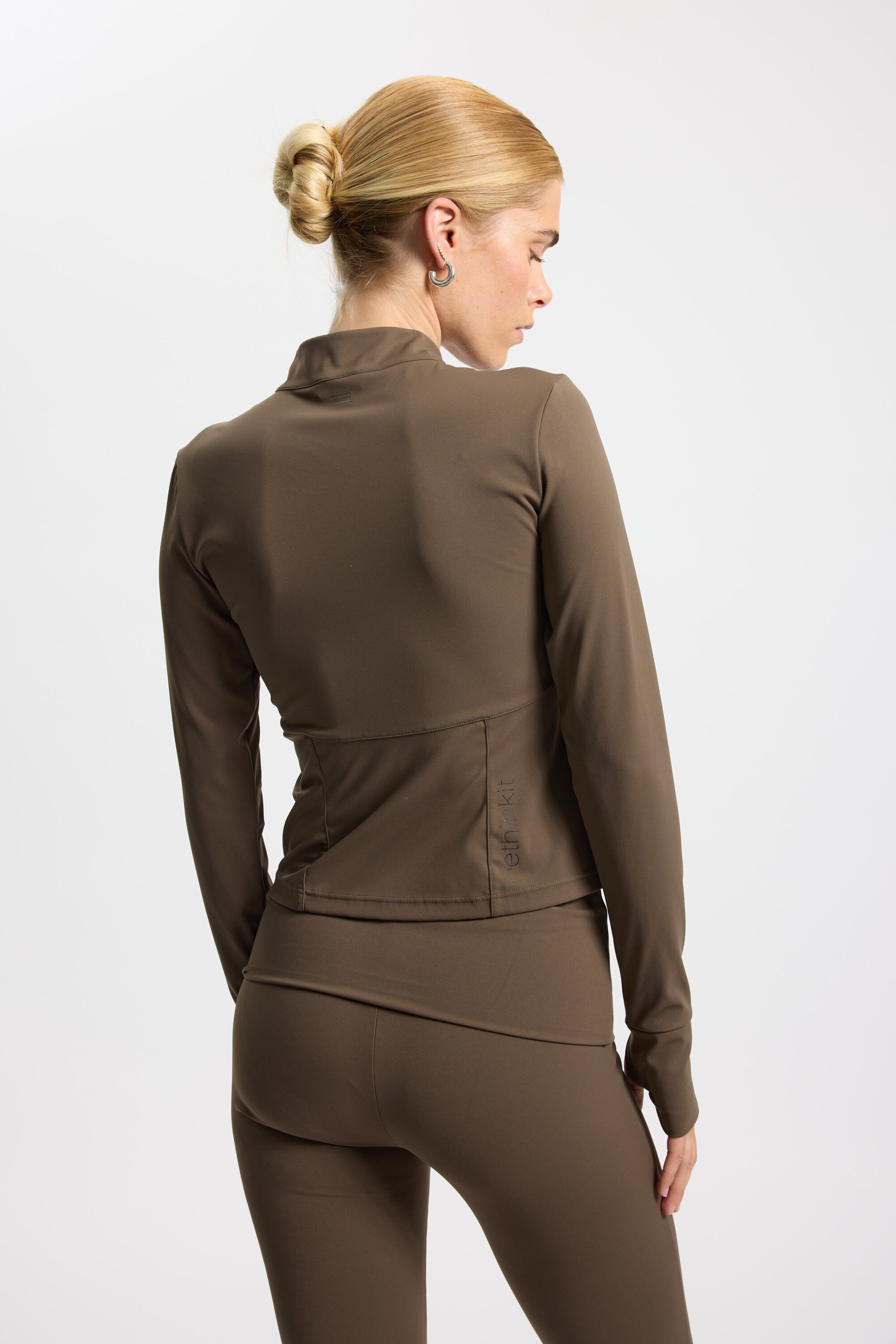 Half zip - True to body