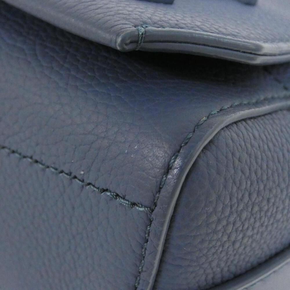 Louis Vuitton Messenger