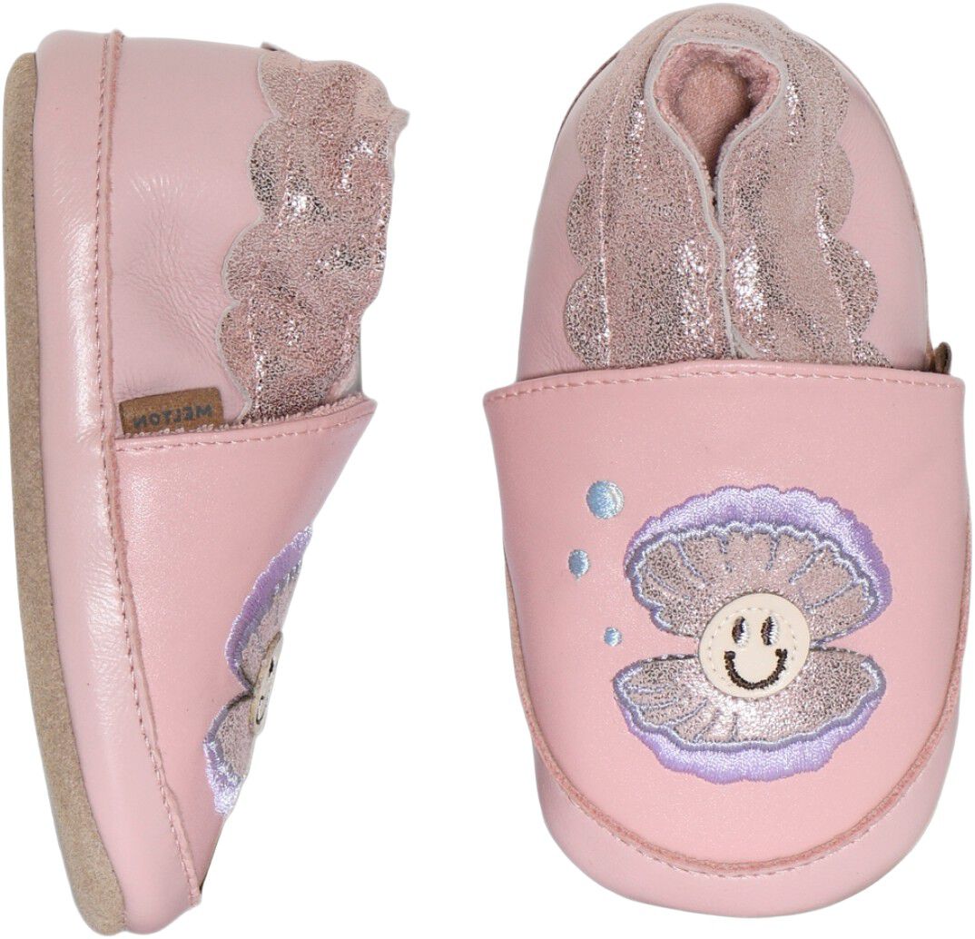 Shell leather slippers