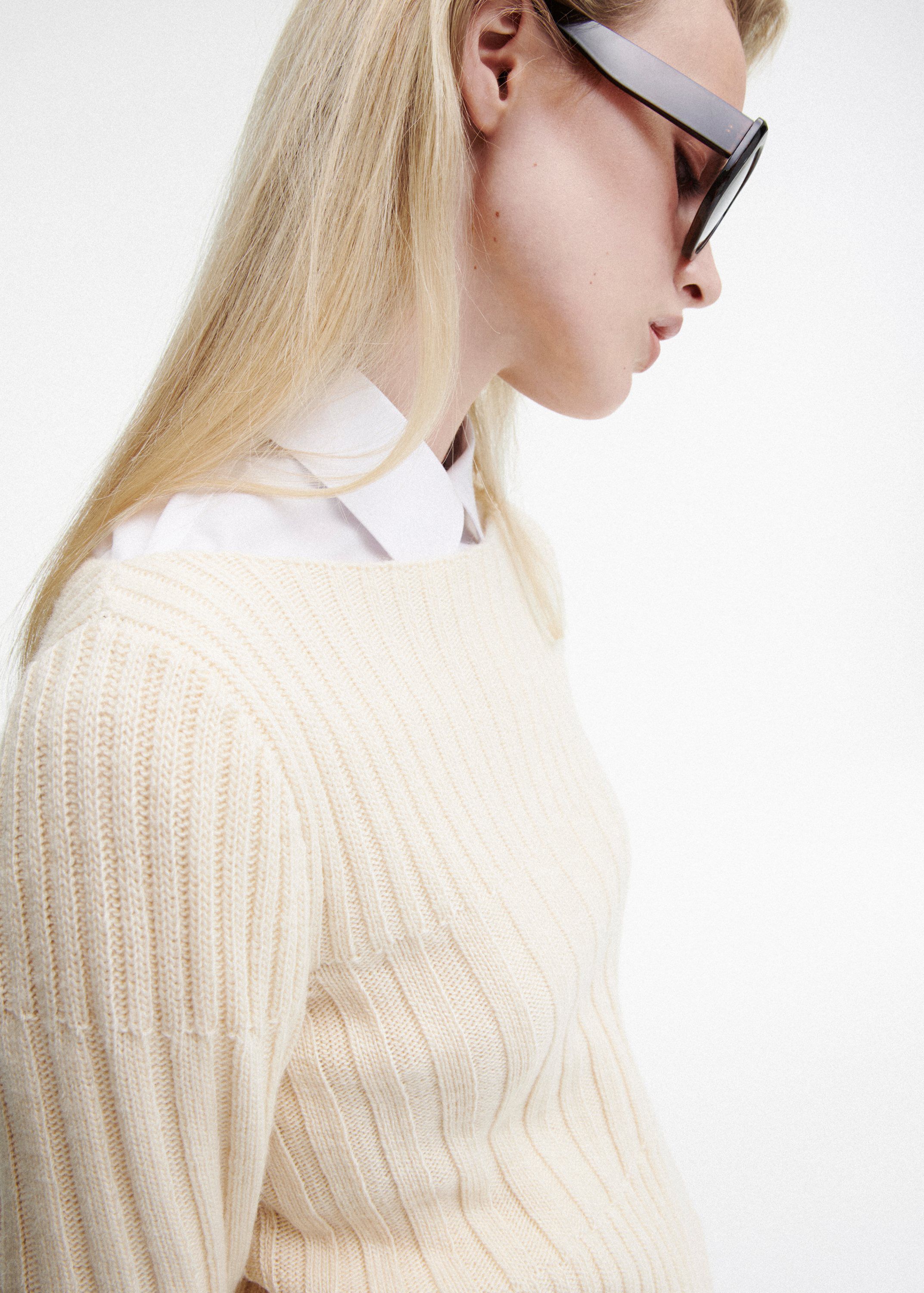 Turtleneck ribbed sweater