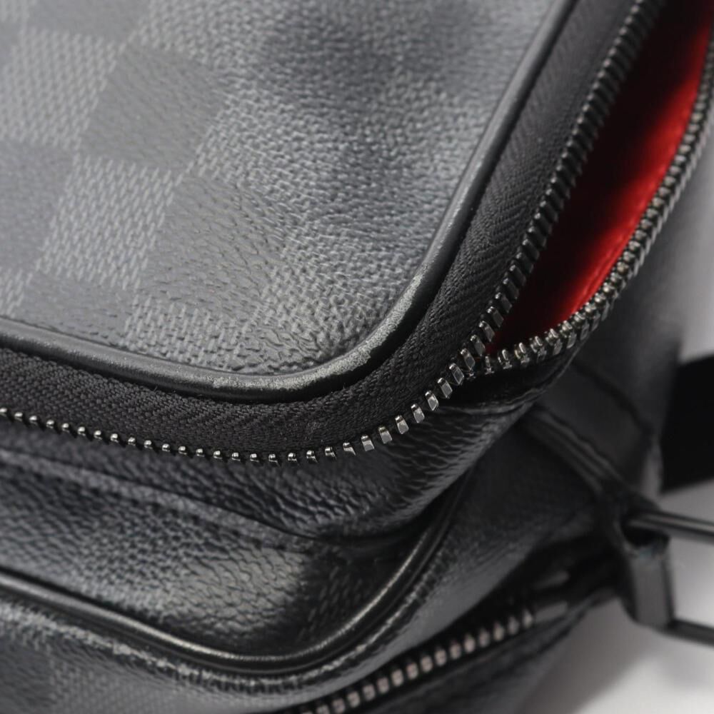 Louis Vuitton Shoulder Bags