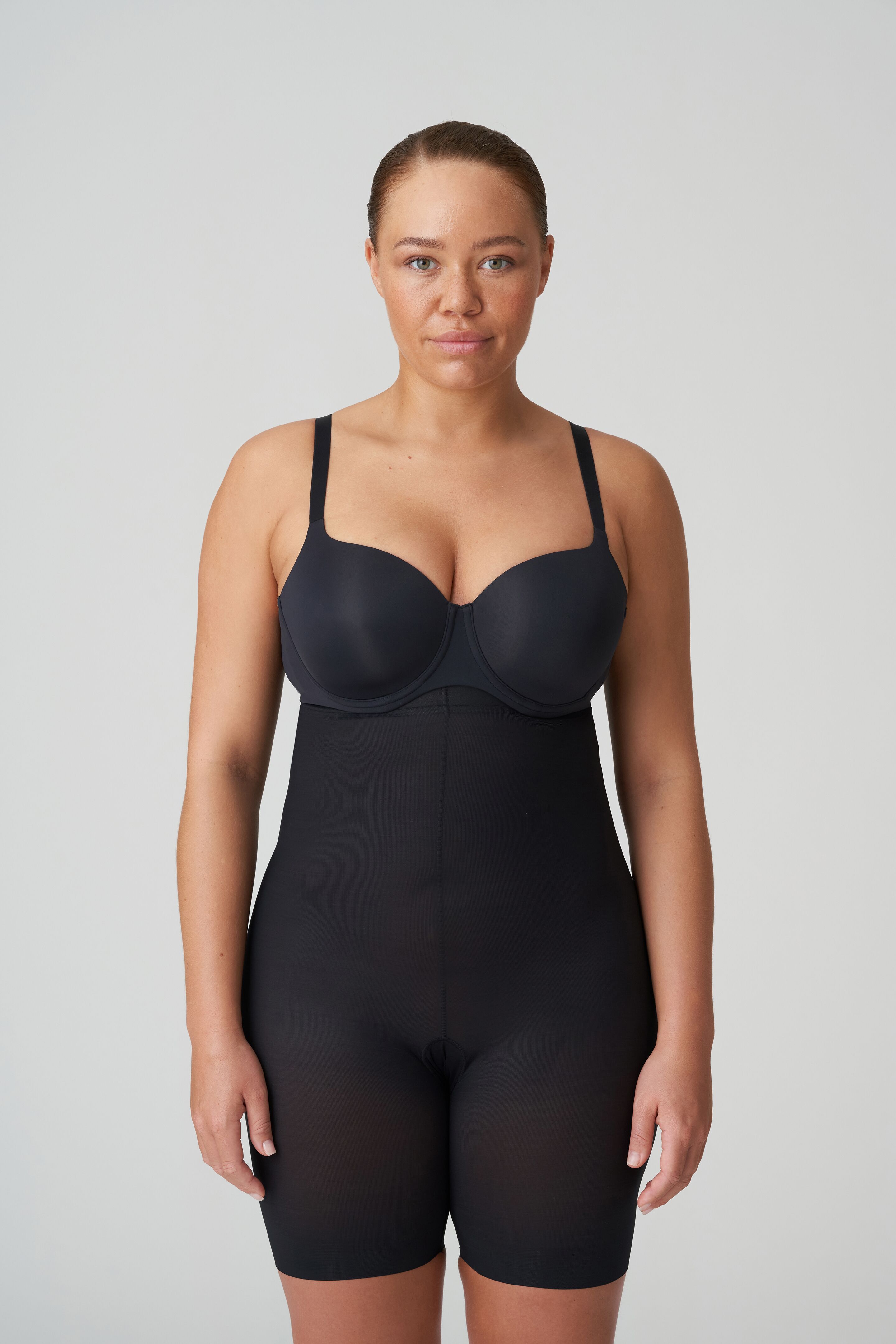 Figuras smoothing high briefs w. legs