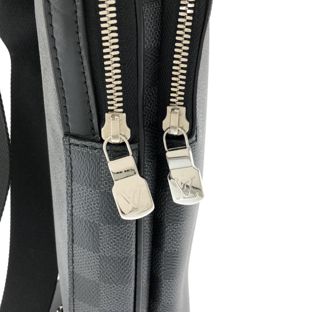 Louis Vuitton Shoulder Bags